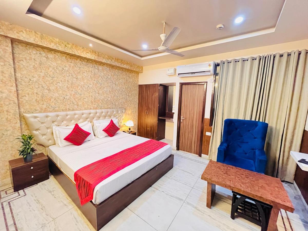Hotel The Leaf - Gomti Nagar Lucknow Exterior foto